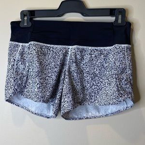Size 6 lulu lemon shorts black and white